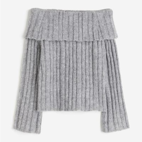 Women’s H&M cozy off the shoulder sweater top Size M - Picture 2 of 7